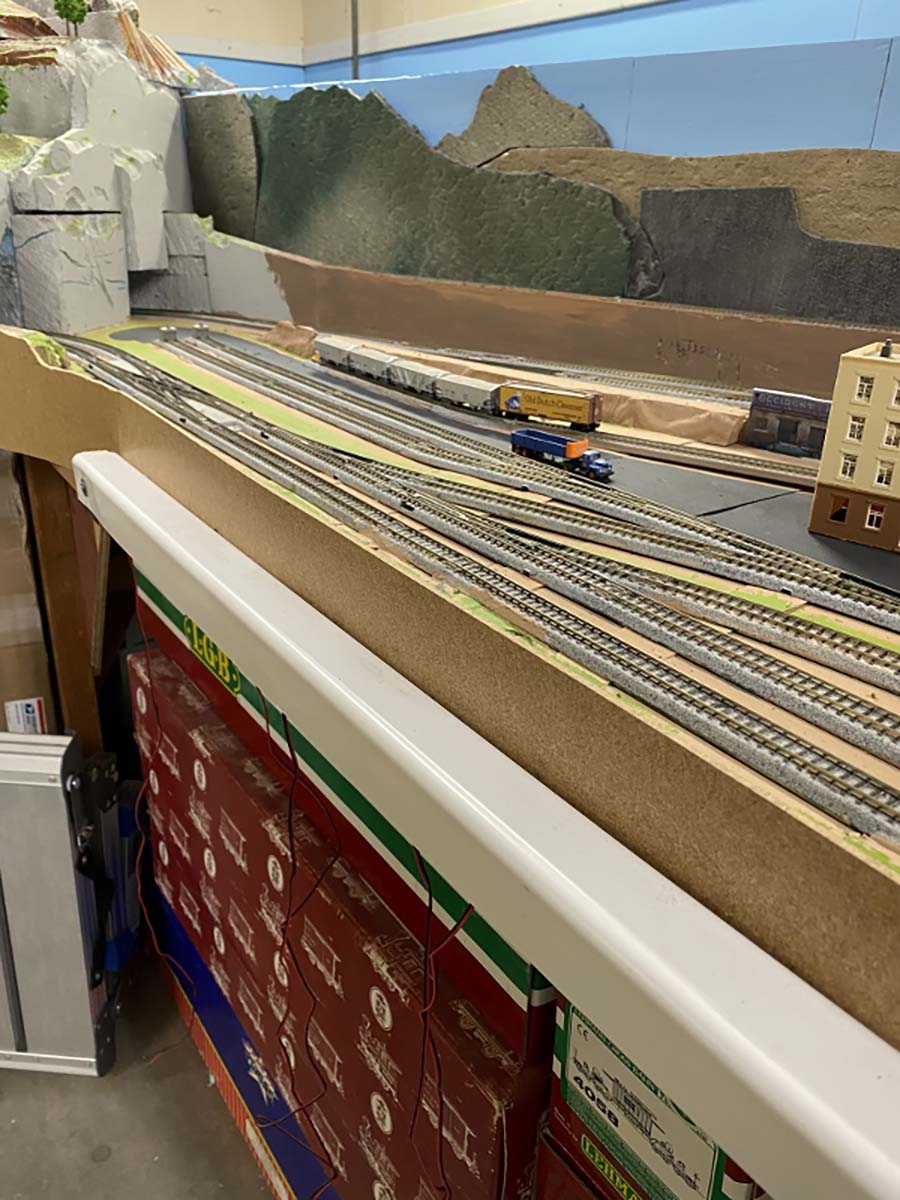 large N scale layout