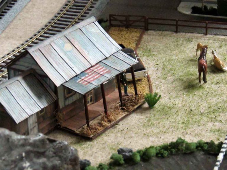 4x10 HO scale - Don's - Model railroad layouts plansModel railroad ...