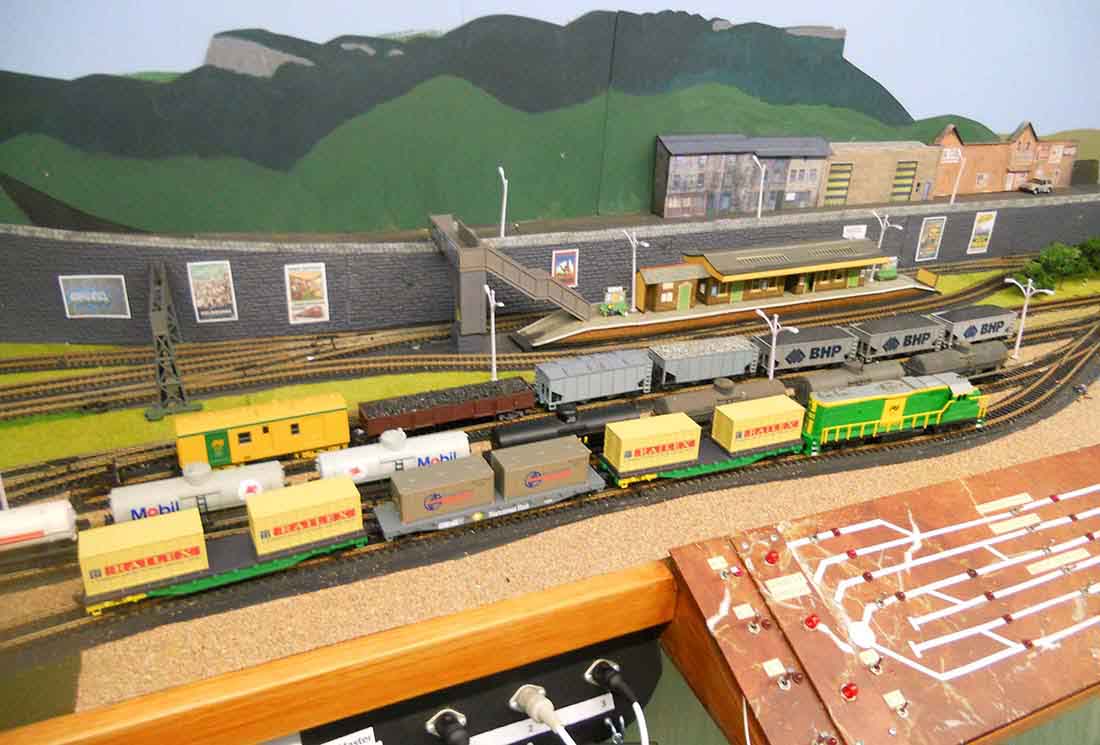 model train sidings