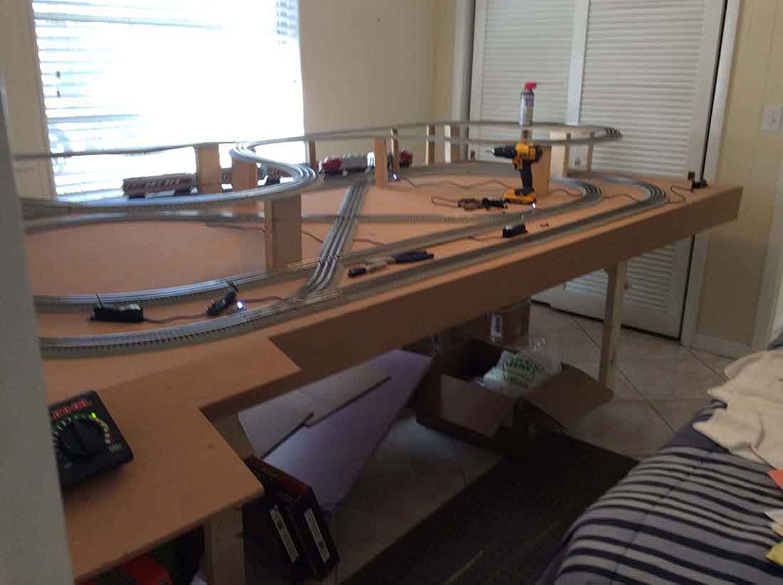 running trains track test