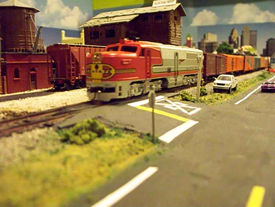 Pennsylvania model train layout railroad crossing