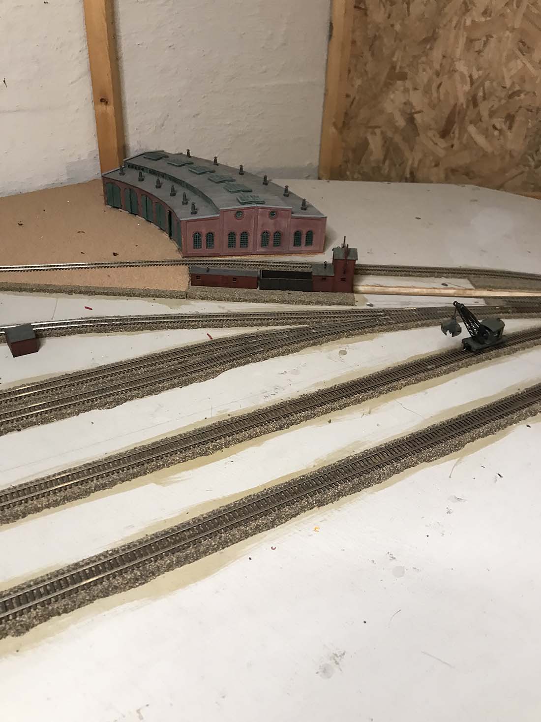 20x10 N scale roundhouse
