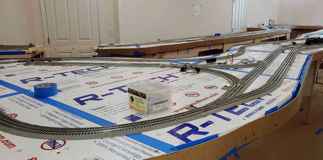 common model railroad mistakes tight curves