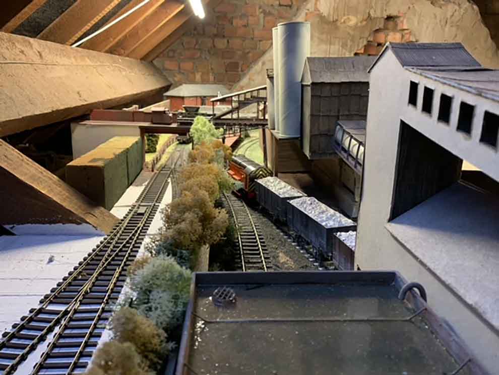 O scale scenery and buildings