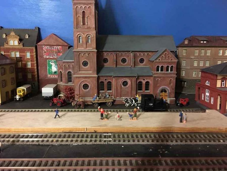 German model railway Model railroad layouts plansModel railroad