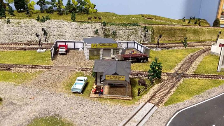 15 Ho Layout HO scale layout 8x15 - Model railroad layouts plansModel railroad ...