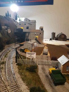 HO Layout 8x15 - Model railroad layouts plansModel railroad layouts plans