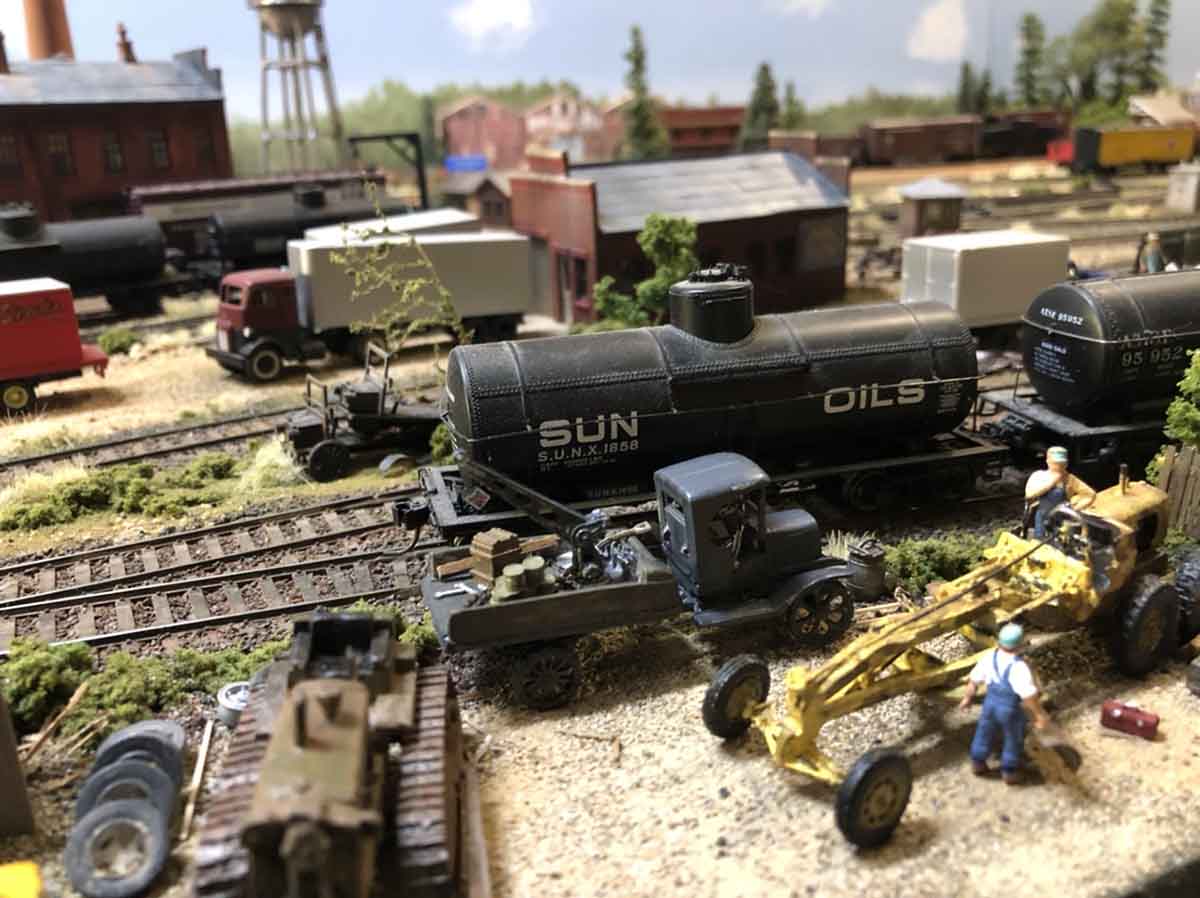 HO scale oil freight