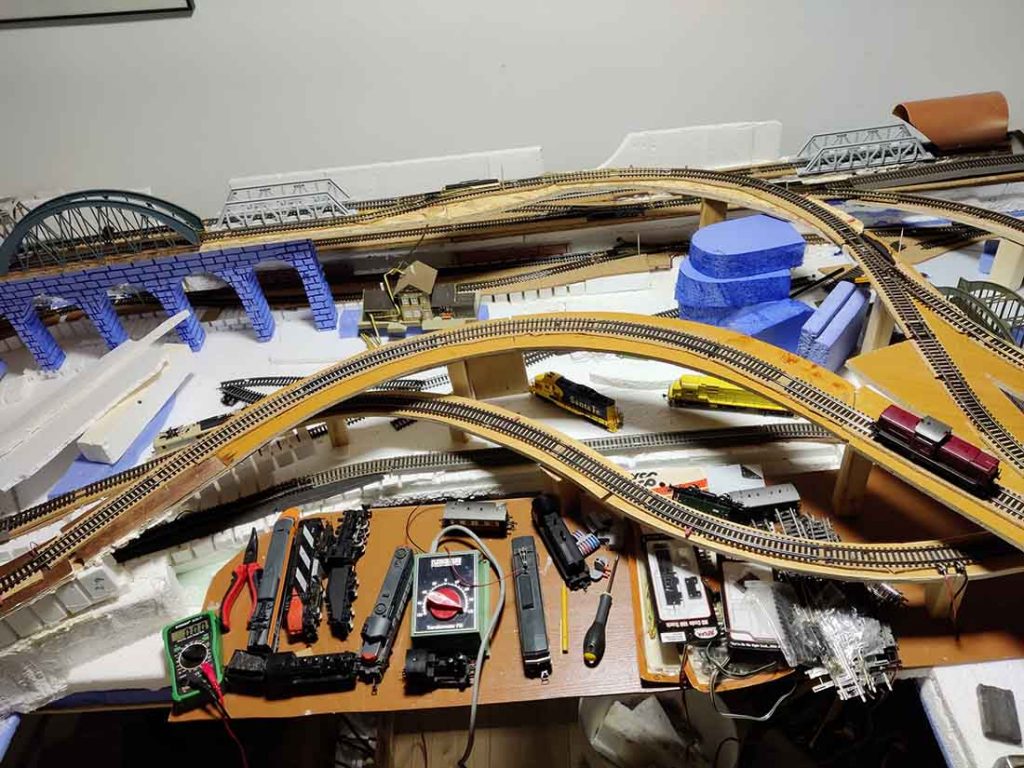 How to ballast model railroad track Model railroad layouts plansModel