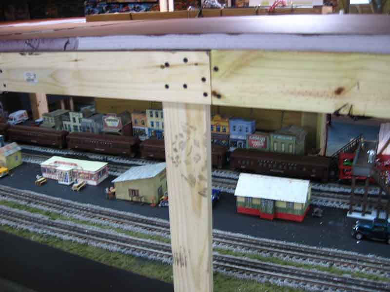 model railroad bench