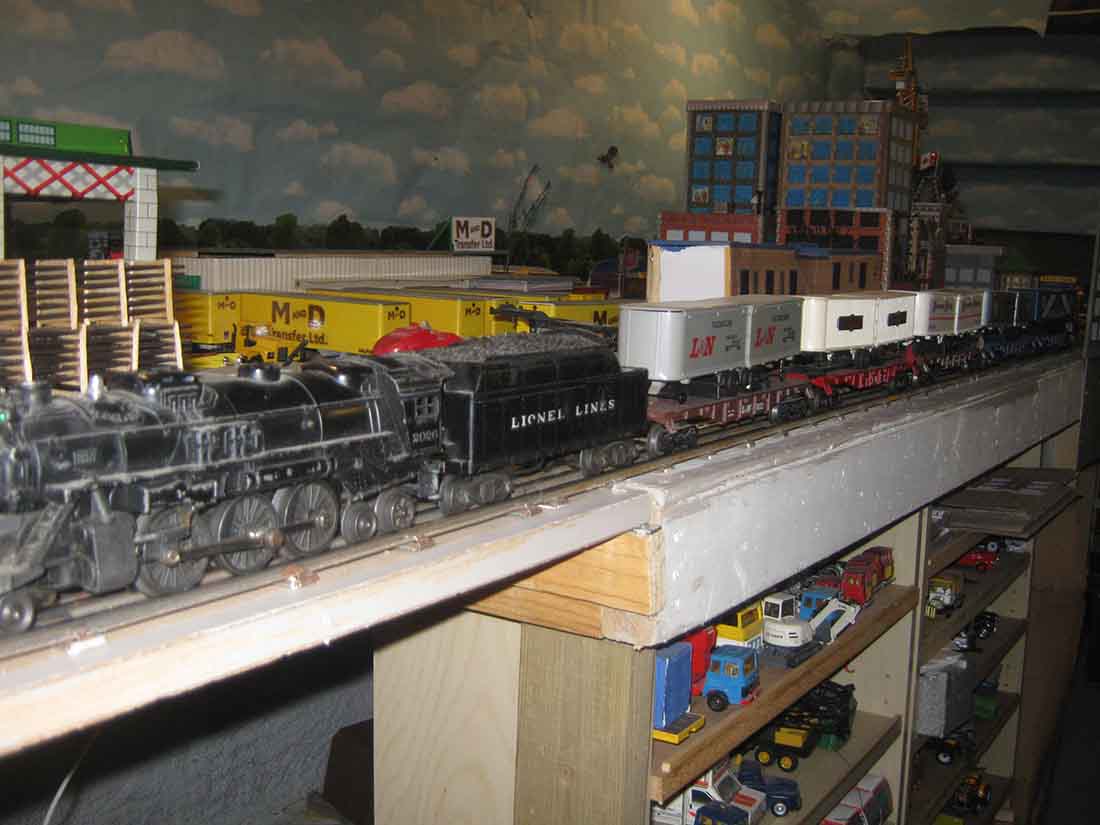 Lionel train layout freight cars
