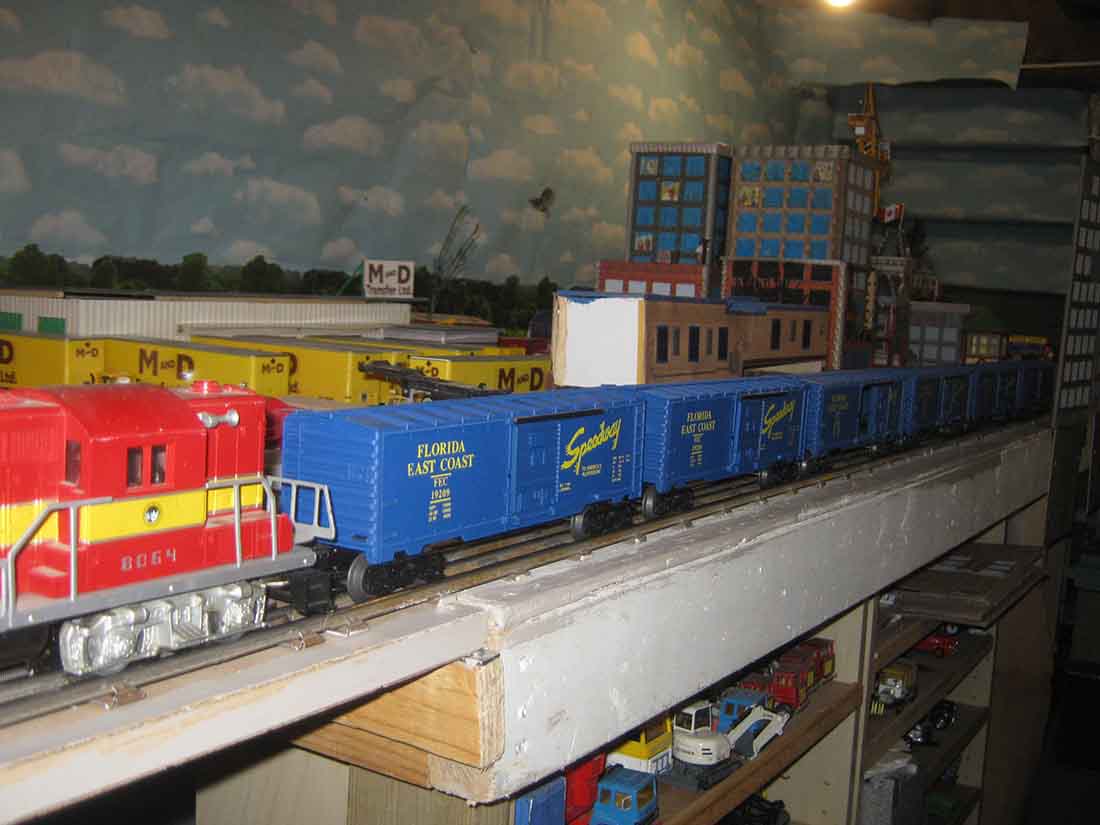 speedway freight trains