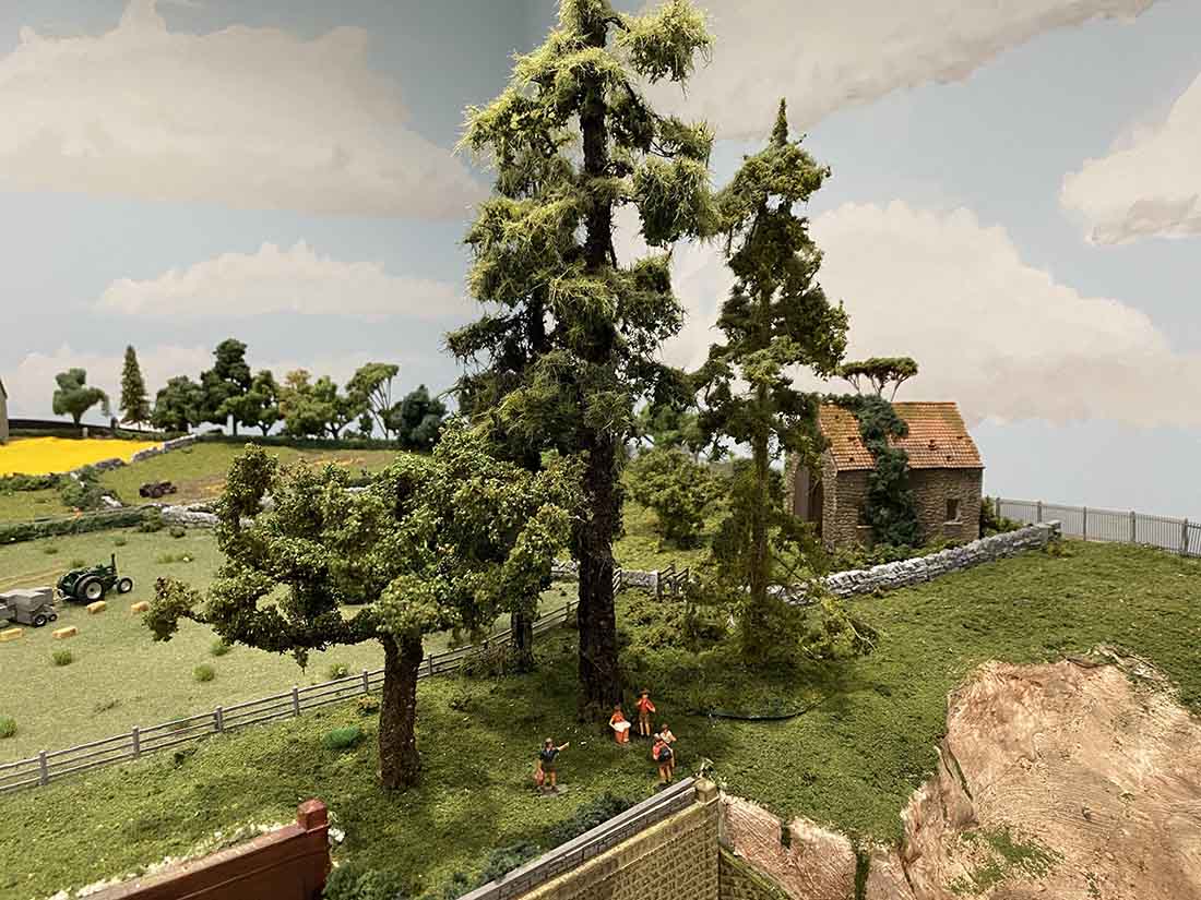 model train making trees