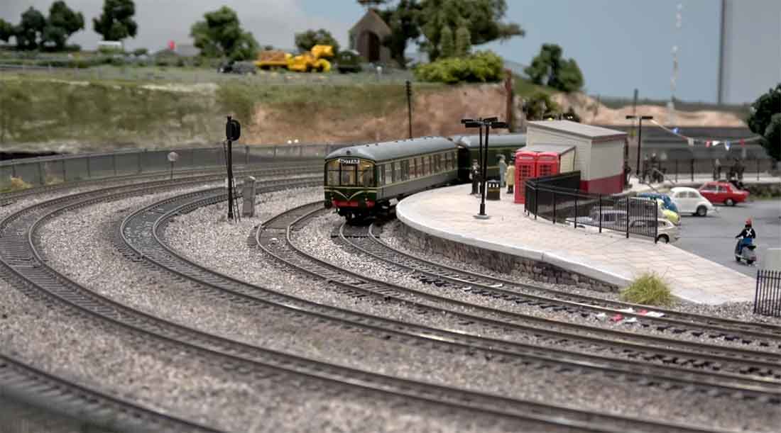 British model train layouts curve track