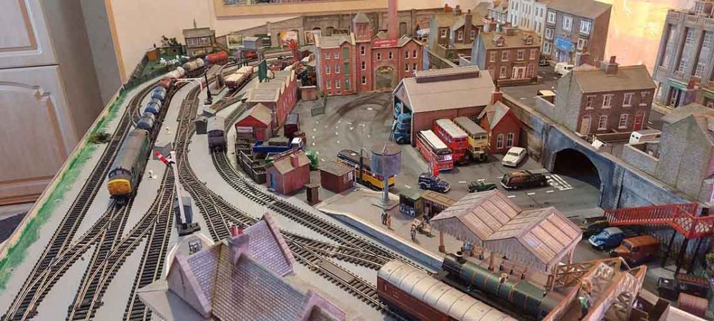 Oo Layout OO scale layout - Steve's - Model railroad layouts plansModel railroad ...
