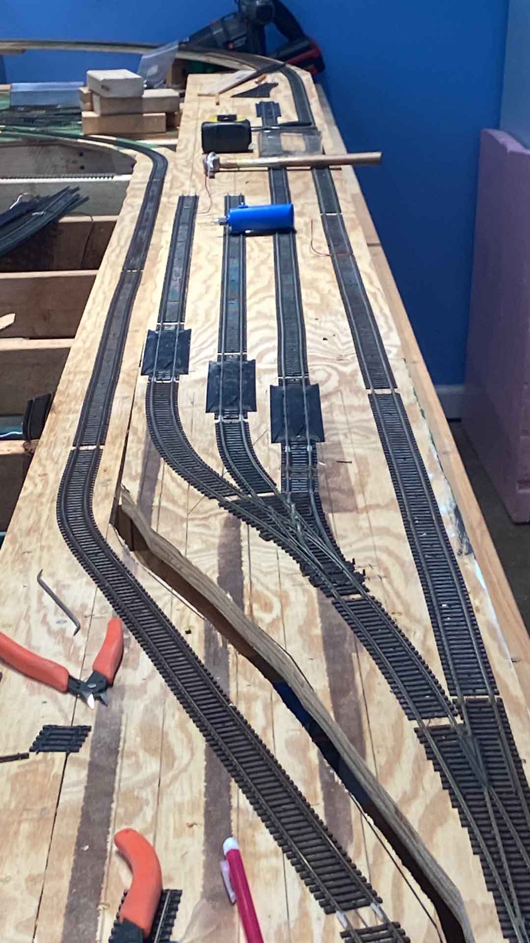 17x17 train layout sidings model railroad