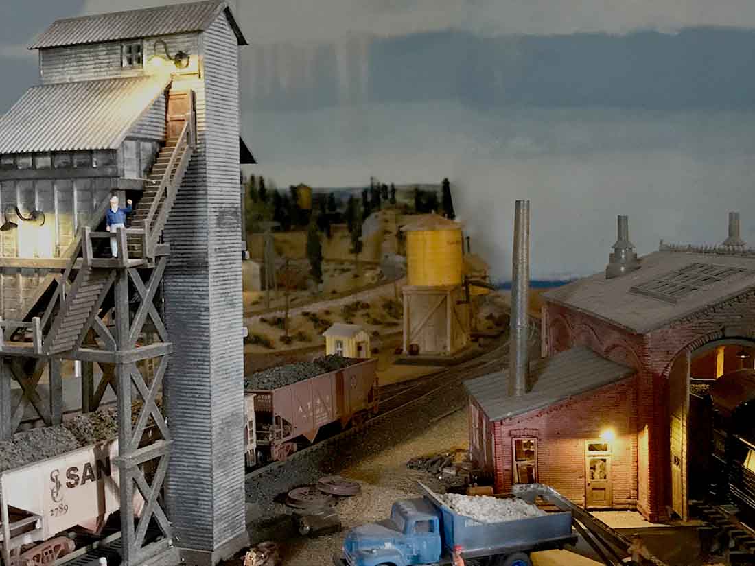 coal hopper model railroad HO scale