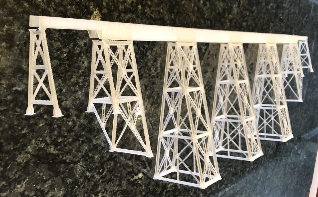 How to make a cliff face - Model railroad layouts plansModel railroad ...