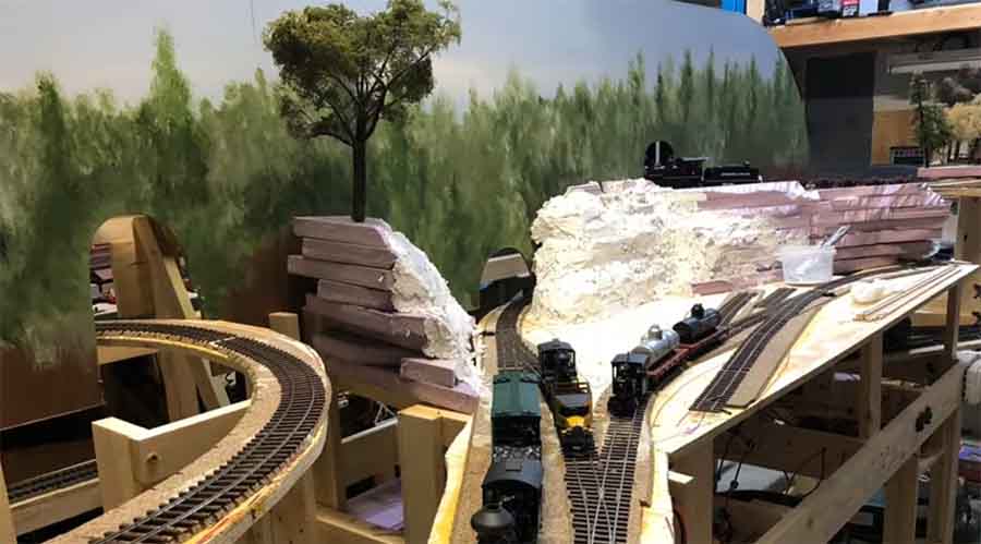 model railroad backdrop rockface