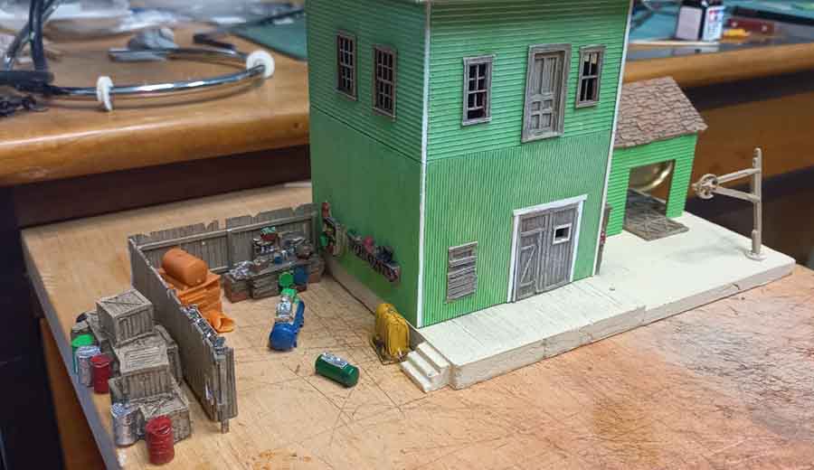 adding fence to model train building
