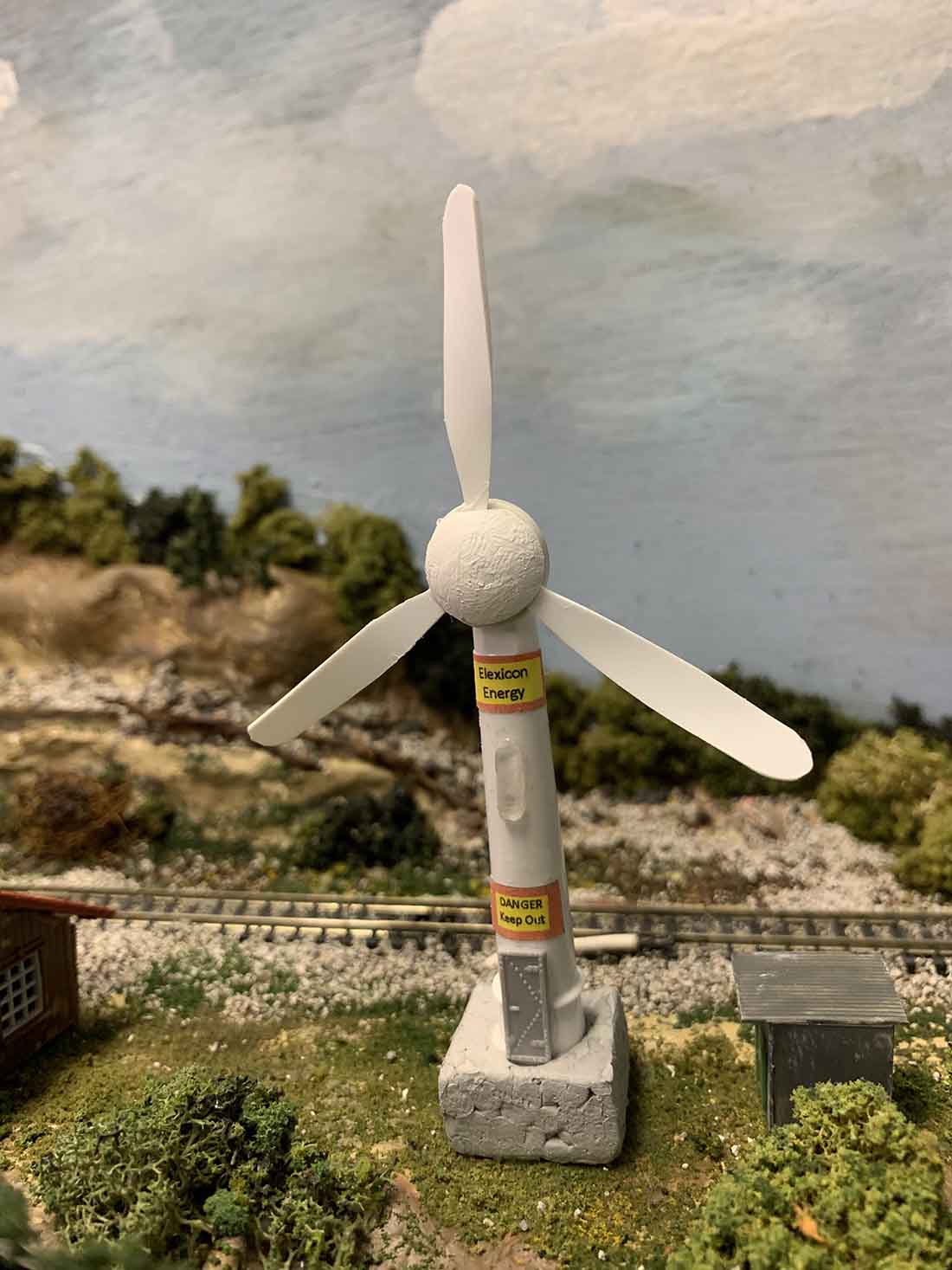 n scale wind turbine