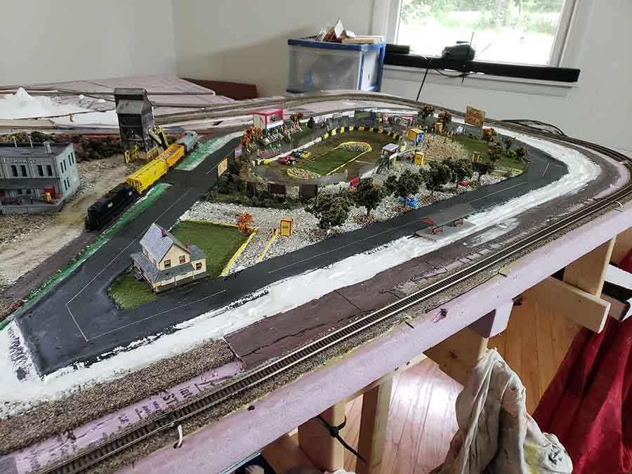 n gauge model train