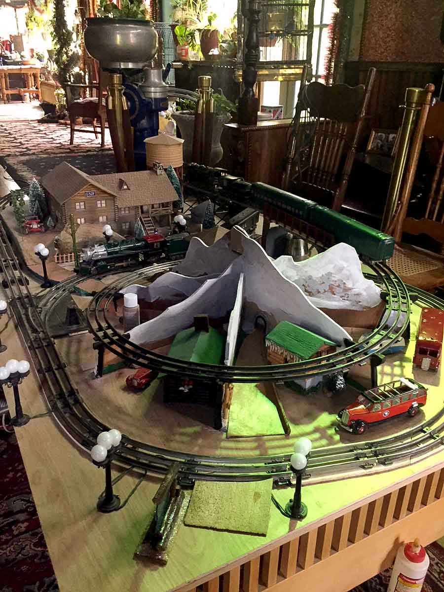 O scale vintage lionel model railroad