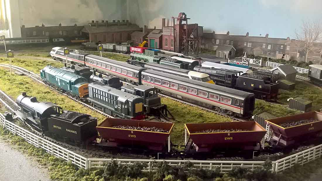 adding scenery to model railroad