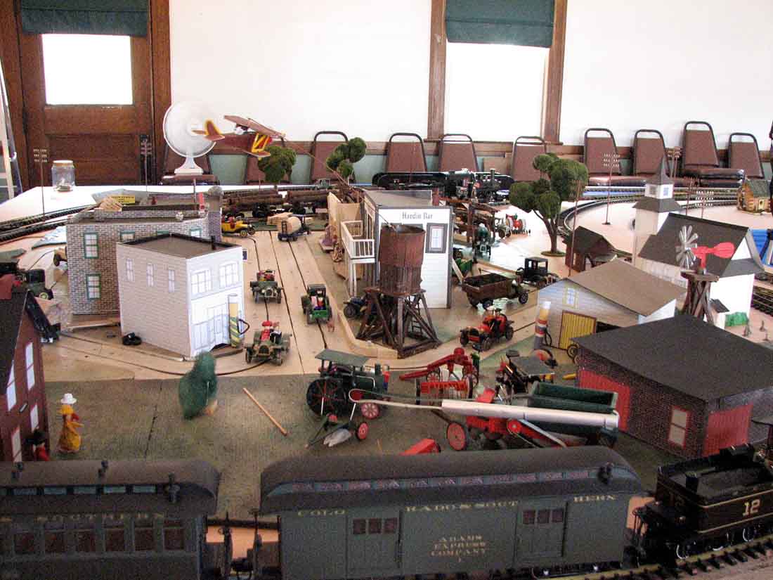 model railroad freight