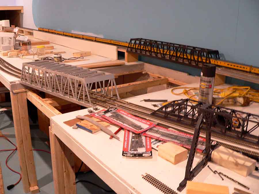 model train bridges