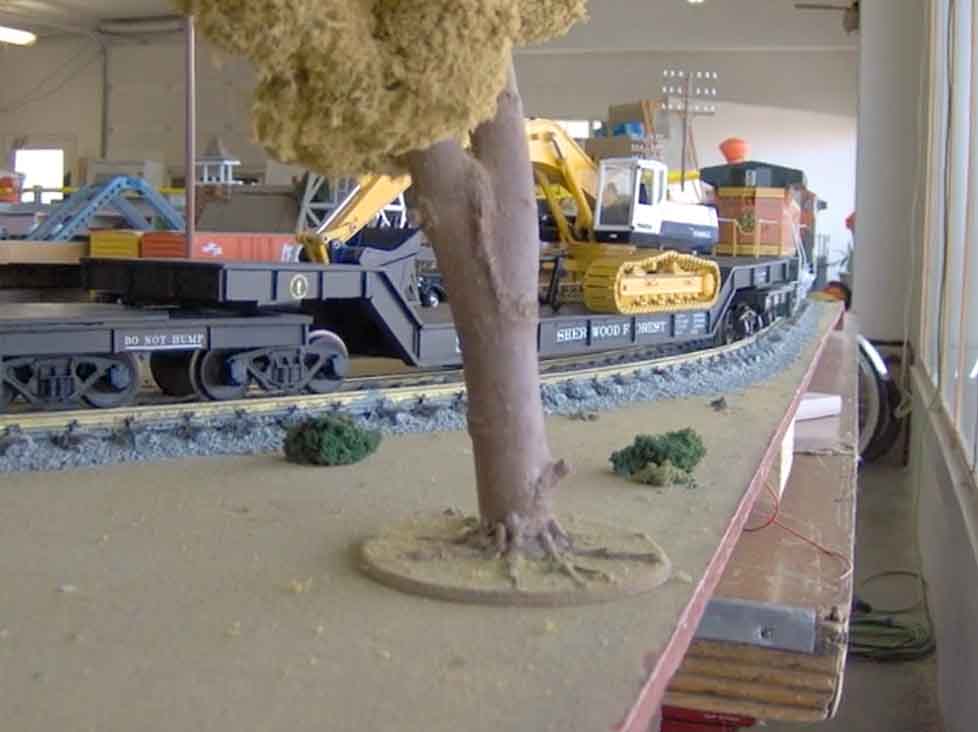g scale freight train