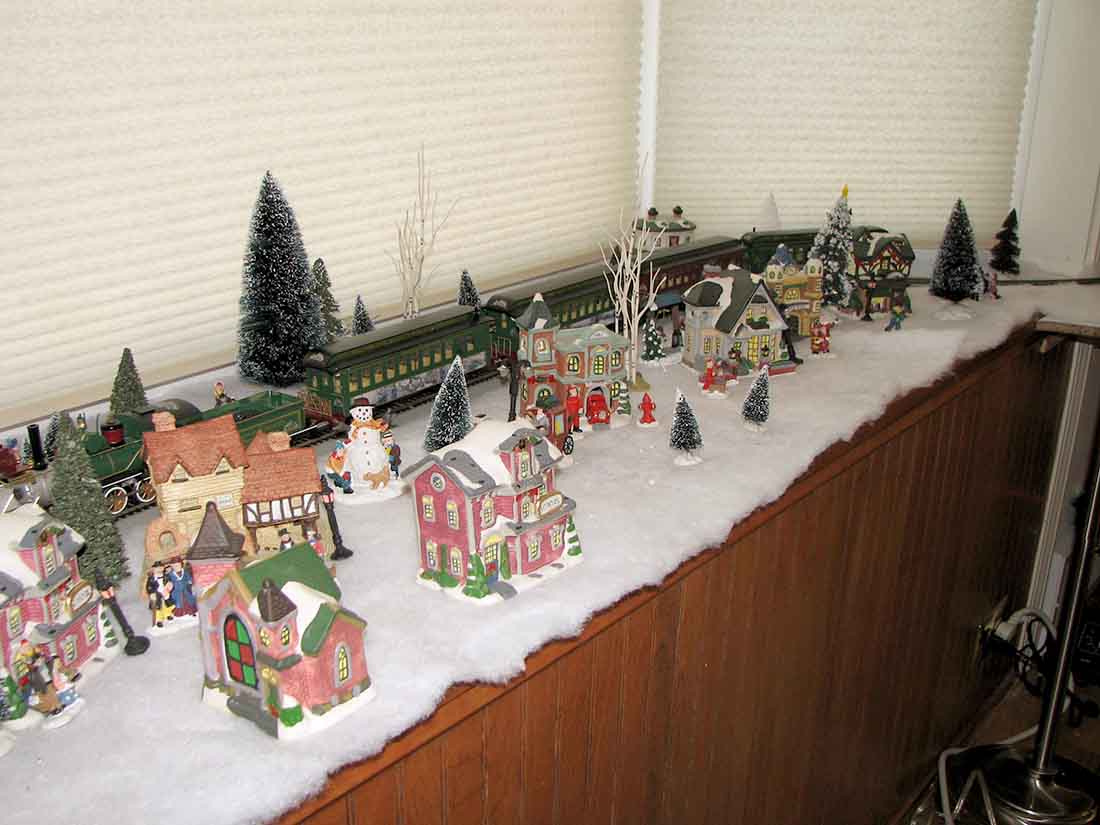 model train christmas window shelf layout