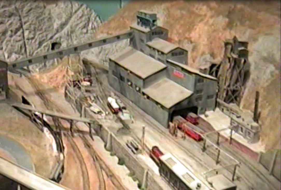 N scale coal mine