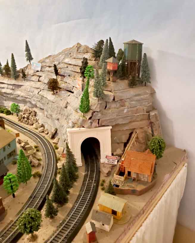 model railroad tunnel