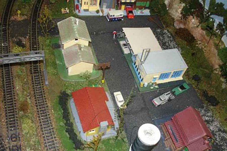 N scale Canadian layout - Model railroad layouts plansModel railroad ...