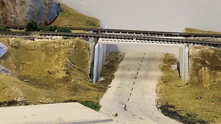 model train inclines