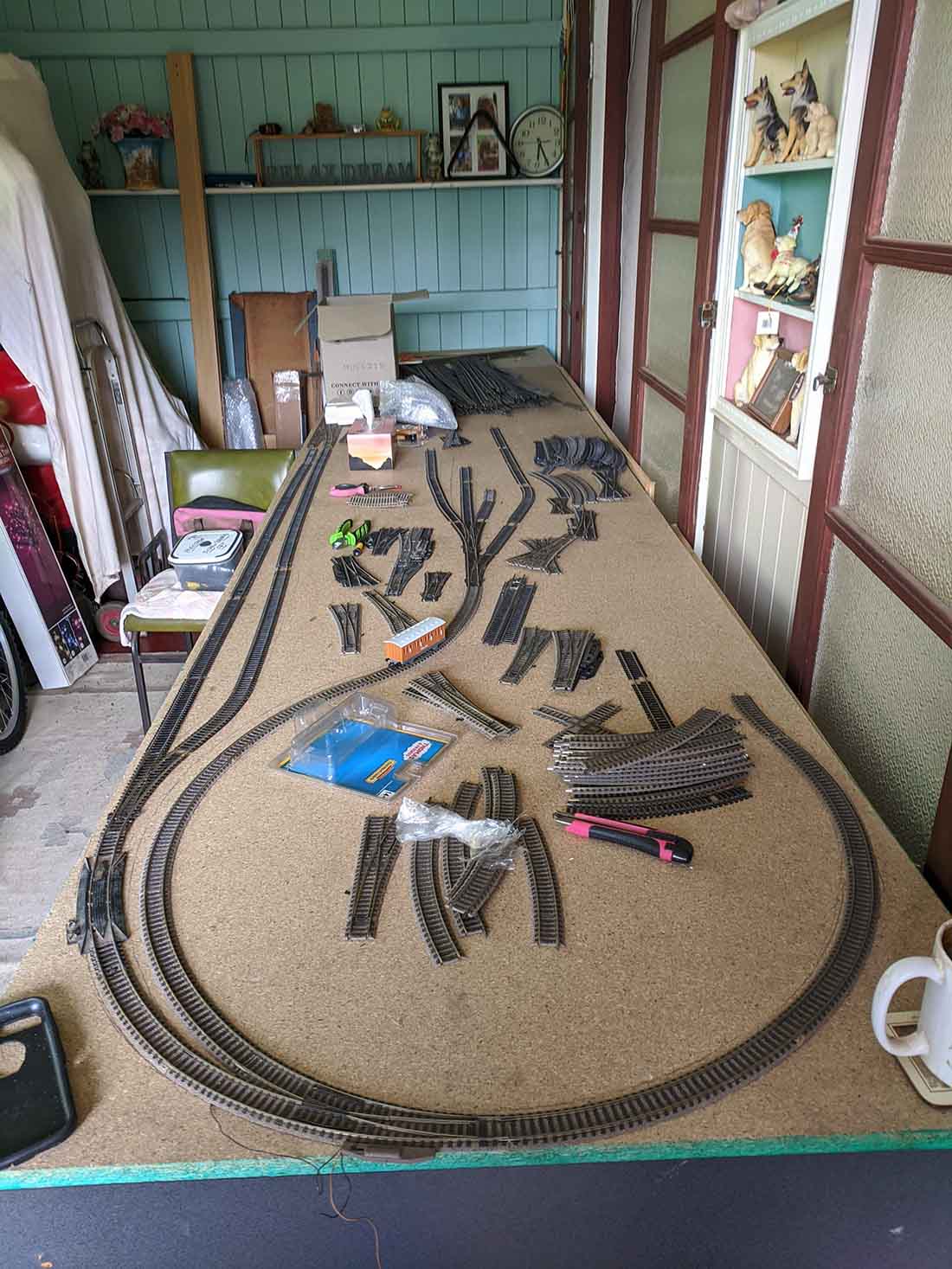 laying track model train