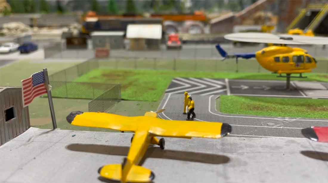 model railroad scenes airport