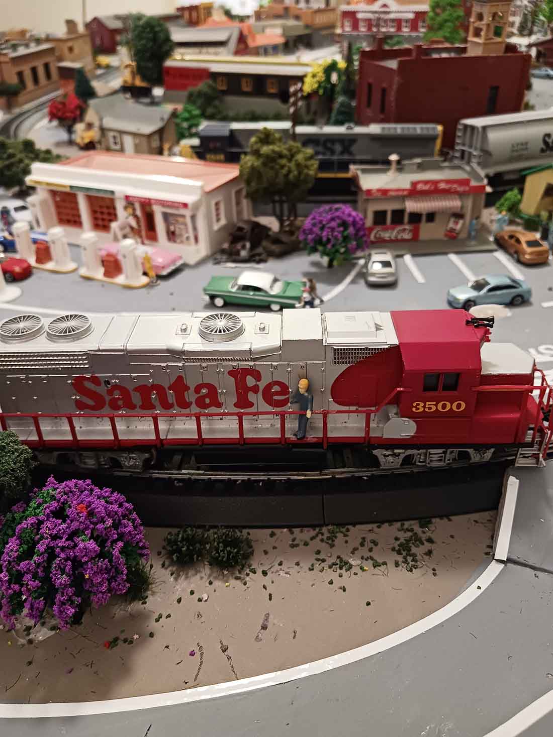 HO scale santa fe model train