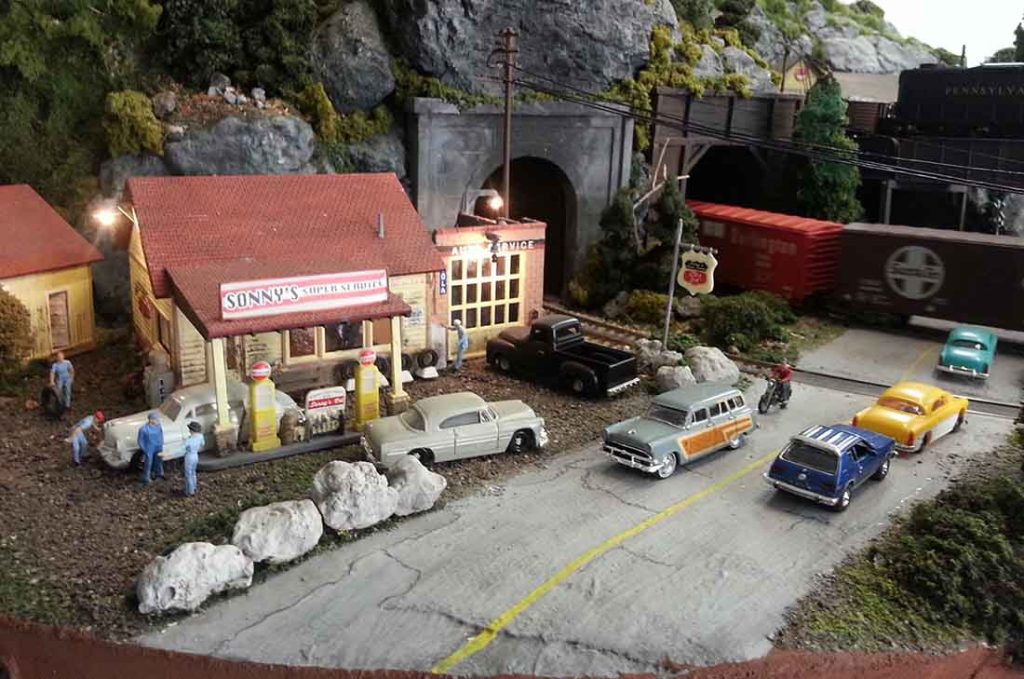 HO scale diesel loco - Model railroad layouts plansModel railroad ...