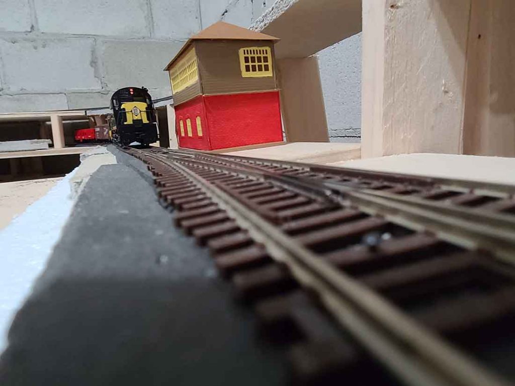 John's HO scale track layout - Model railroad layouts plansModel ...