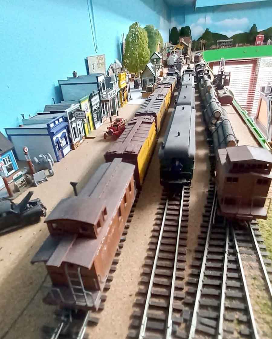 HOn3 scale model train freight passenger