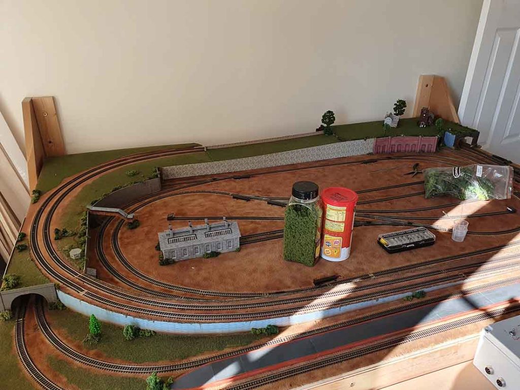 N scale 6x4 layout - Model railroad layouts plansModel railroad layouts ...