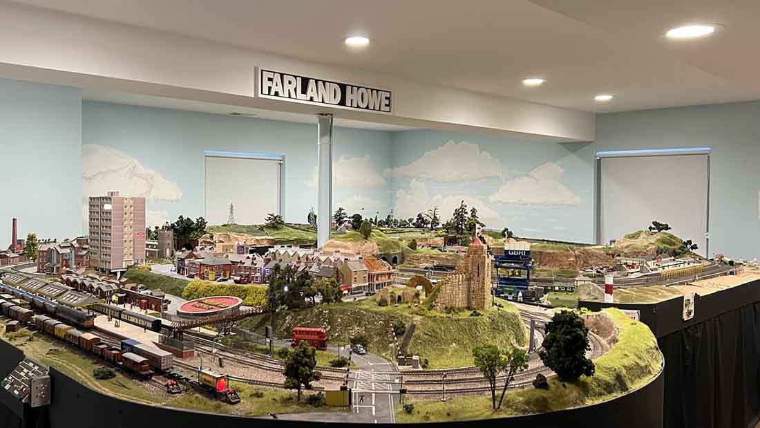 OO scale overhead view