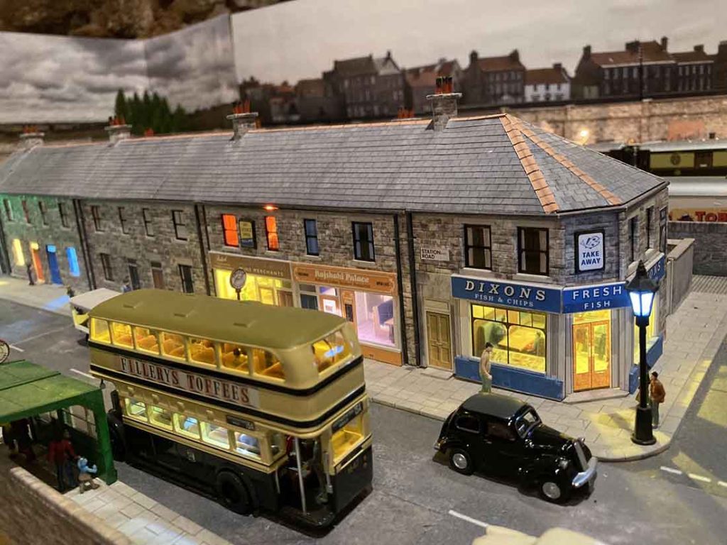 Model railroad blacksmith shop - Model railroad layouts plansModel ...