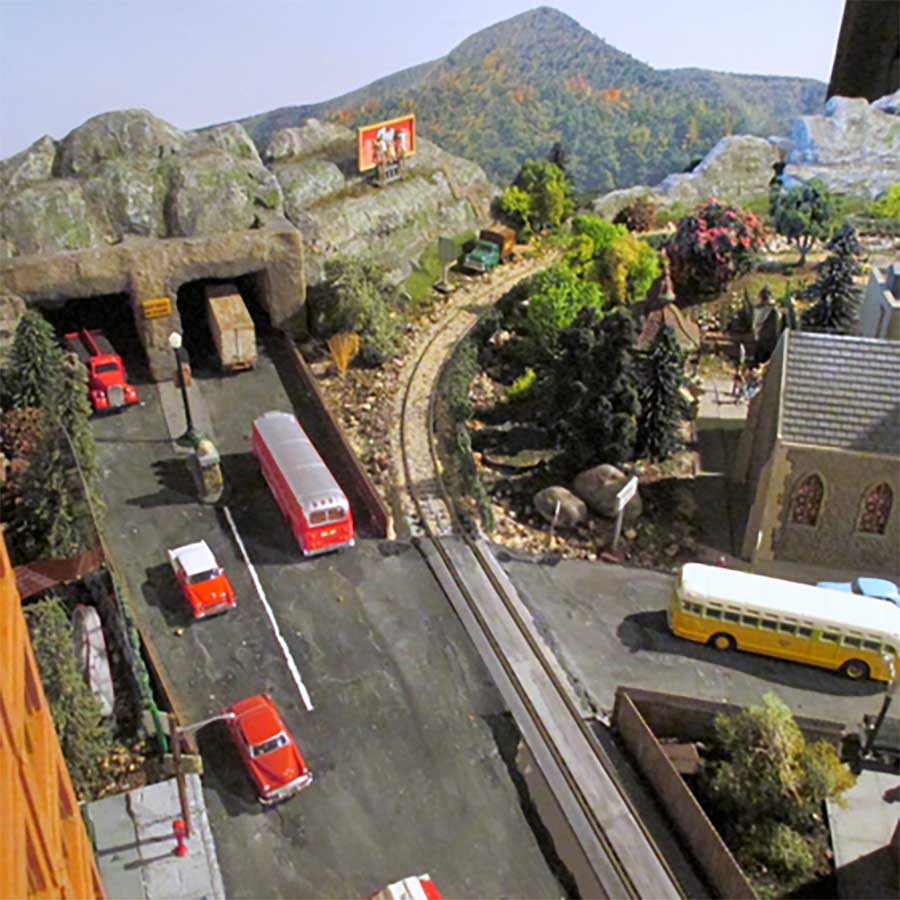 model railroad car tunnel