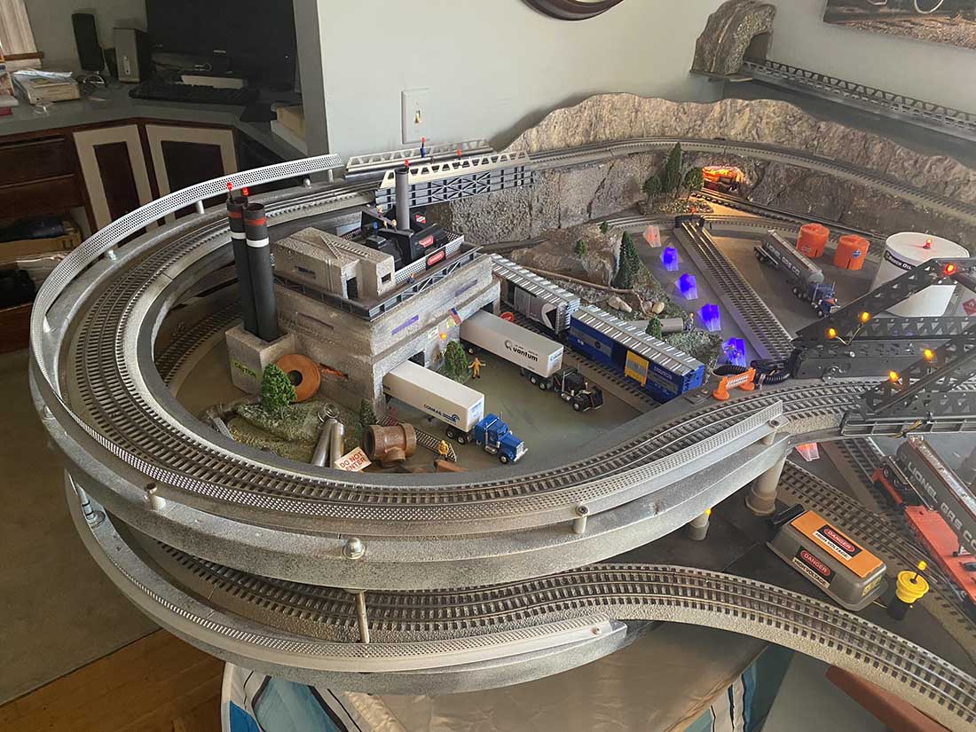 O scale two tier model railroad