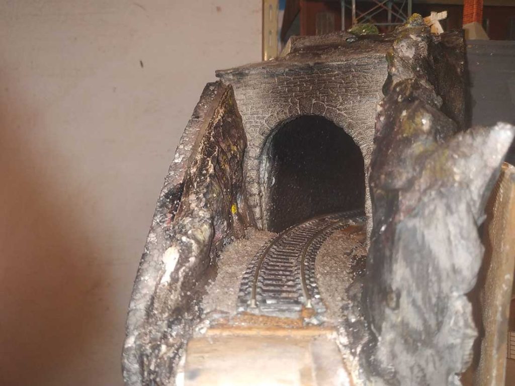 Building model railroad tunnels Model railroad layouts plansModel