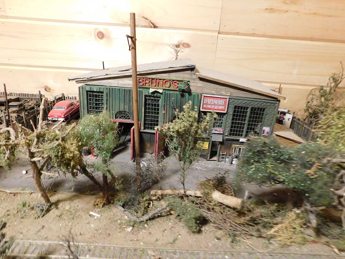 on30 layout model railroad old cabin