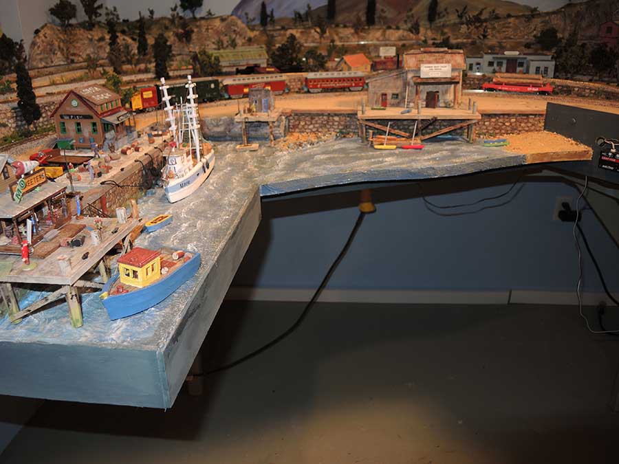 model railroad dock side